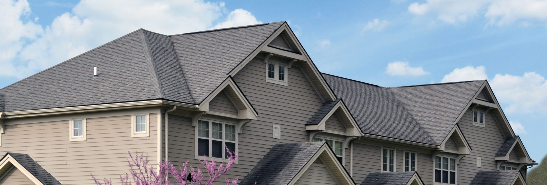 Exterior of Elmwood Manor townhomes