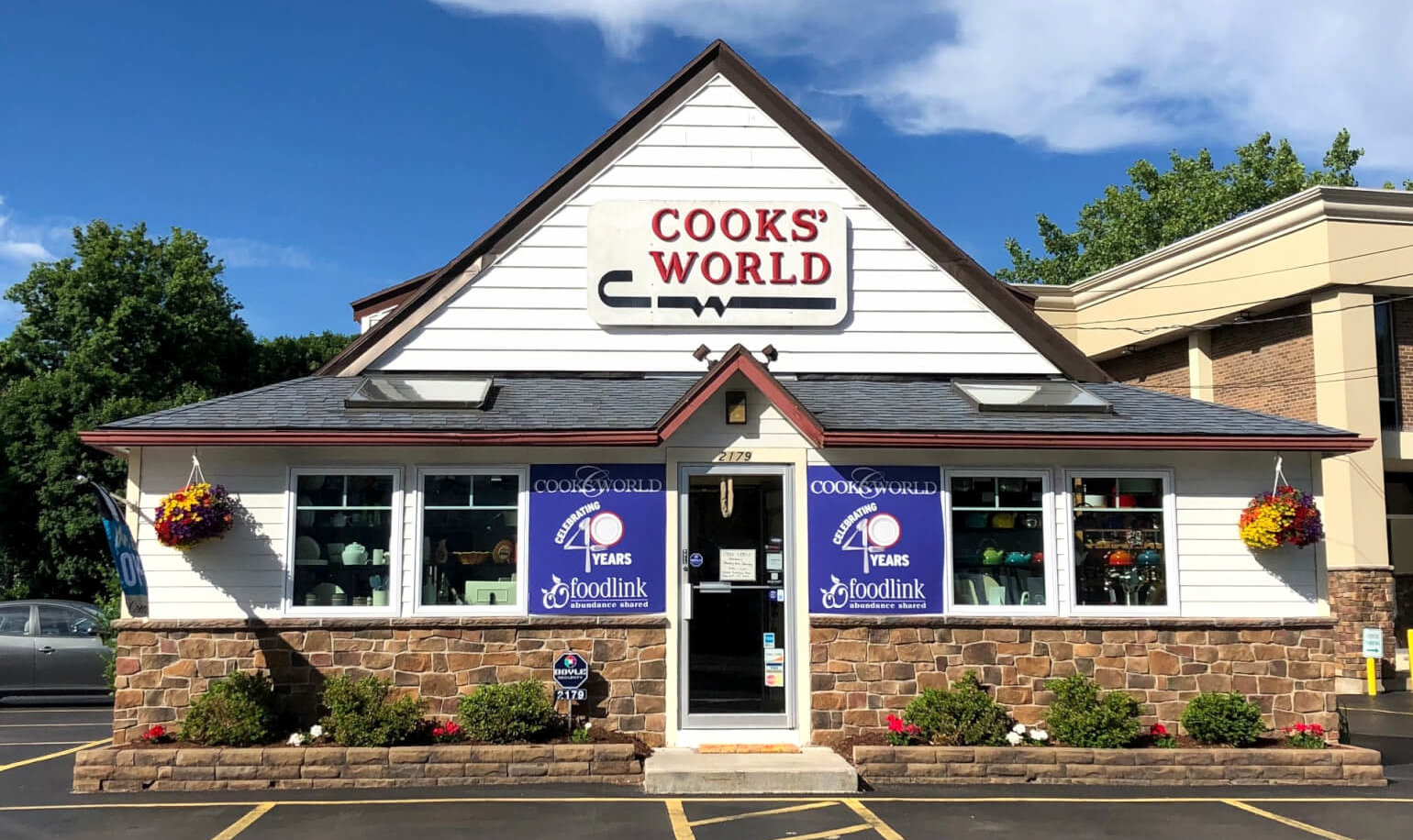 Cooks World store front